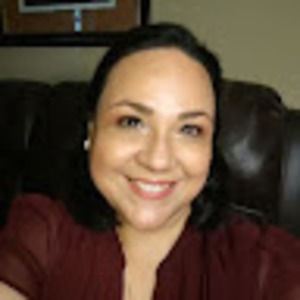 Meet your Posher, Yanira estrada